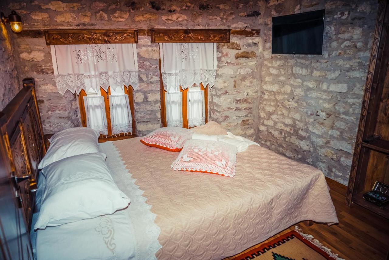 Medieval Rooms Гирокастра Экстерьер фото