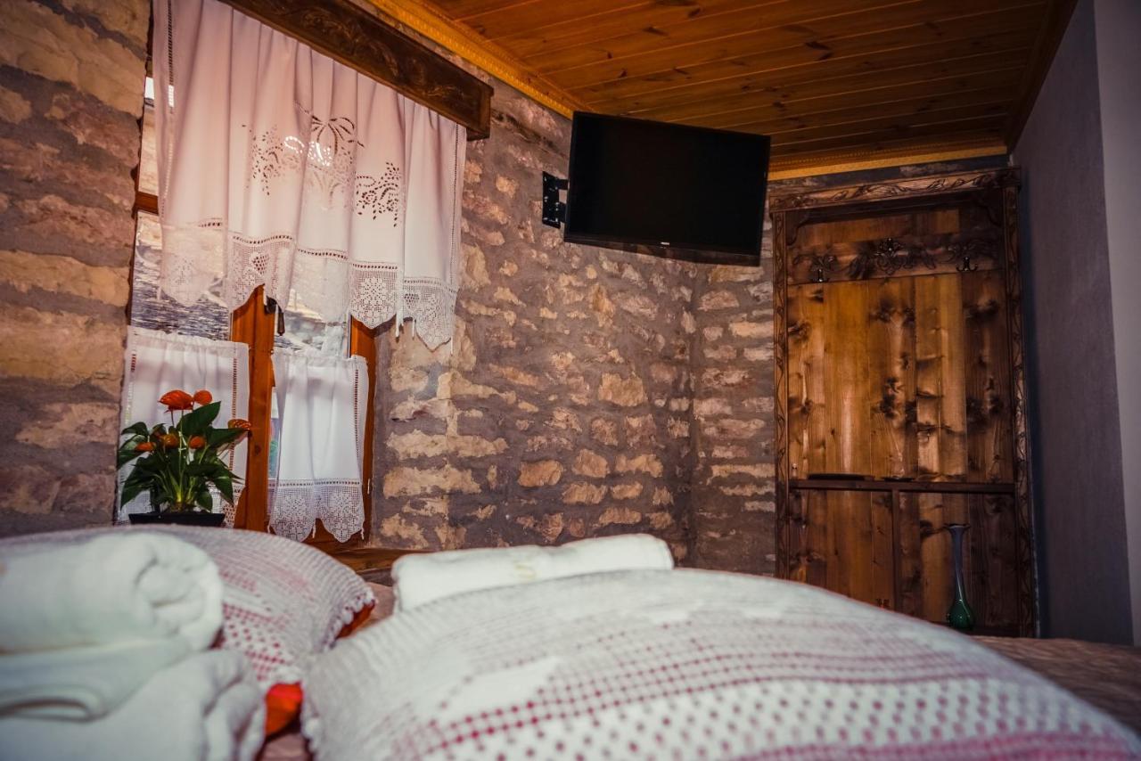 Medieval Rooms Гирокастра Экстерьер фото