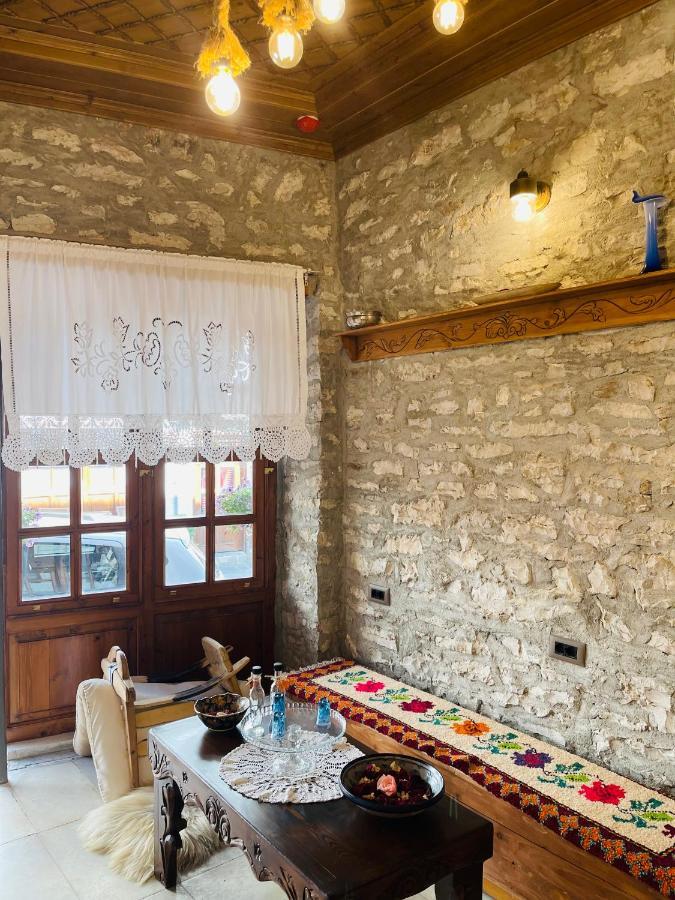 Medieval Rooms Гирокастра Экстерьер фото