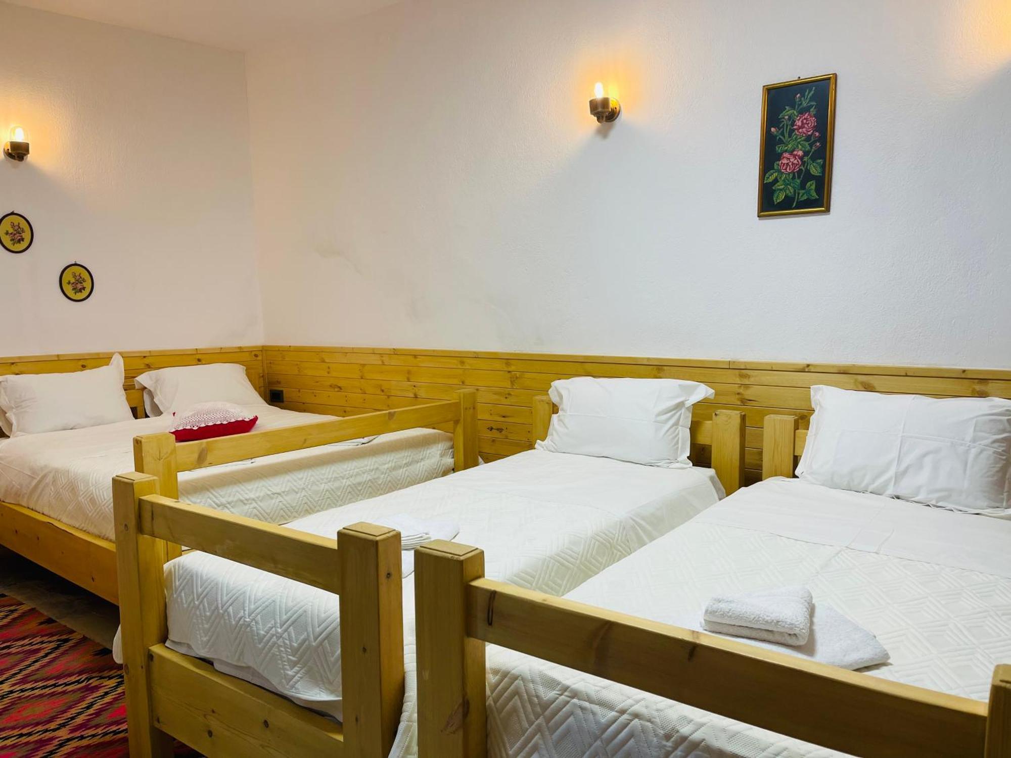 Medieval Rooms Гирокастра Экстерьер фото